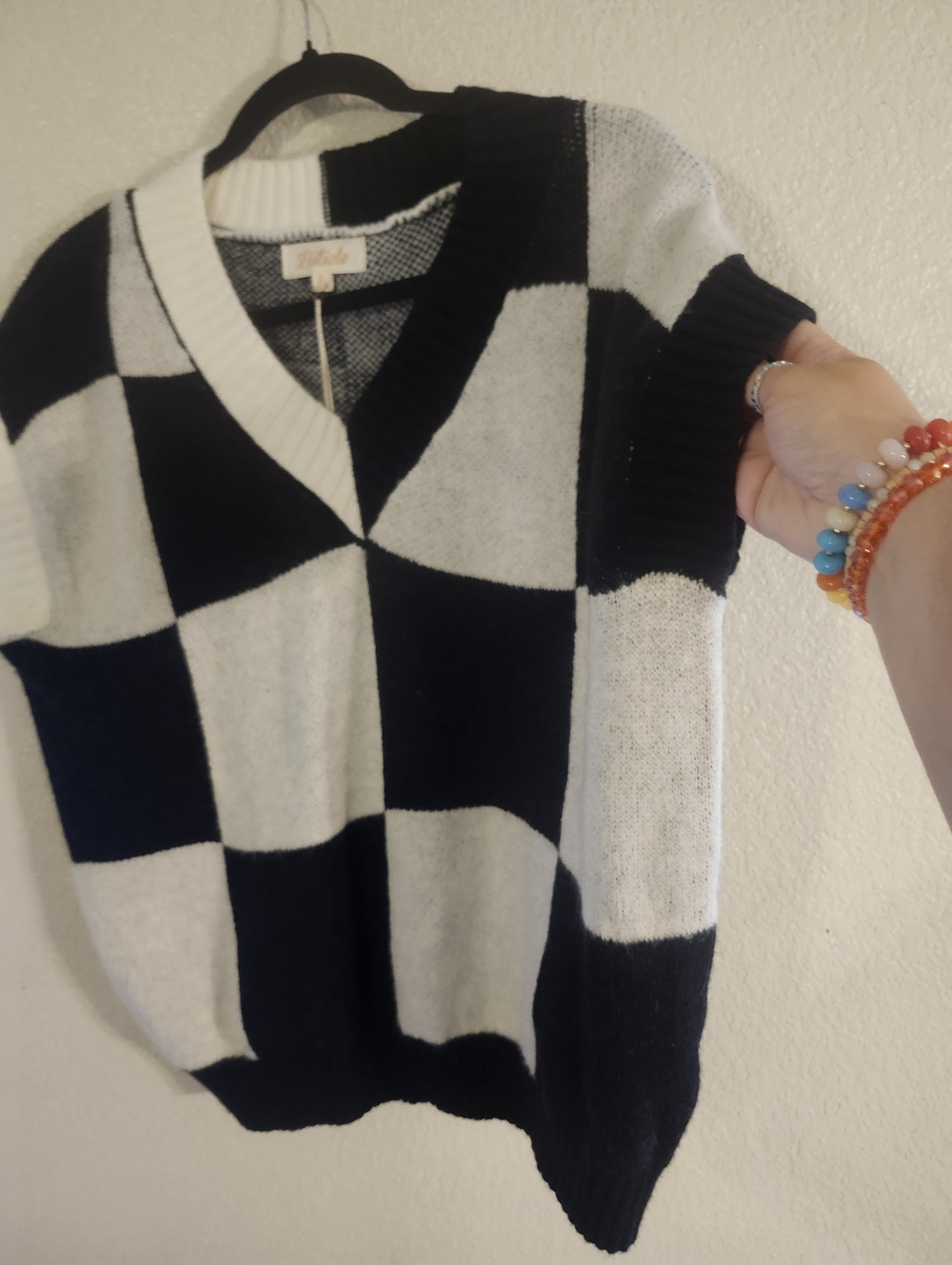 🏁NWT Listicle "Check Me Out😘Sweater Vest" Blk🖤&Wht🤍Check🏁 Small • Oversized - Picture 9 of 12